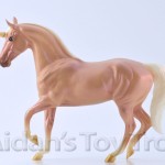 breyerclassicglitterandgem11
