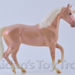 breyerclassicglitterandgem7