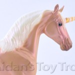 breyerclassicglitterandgem8